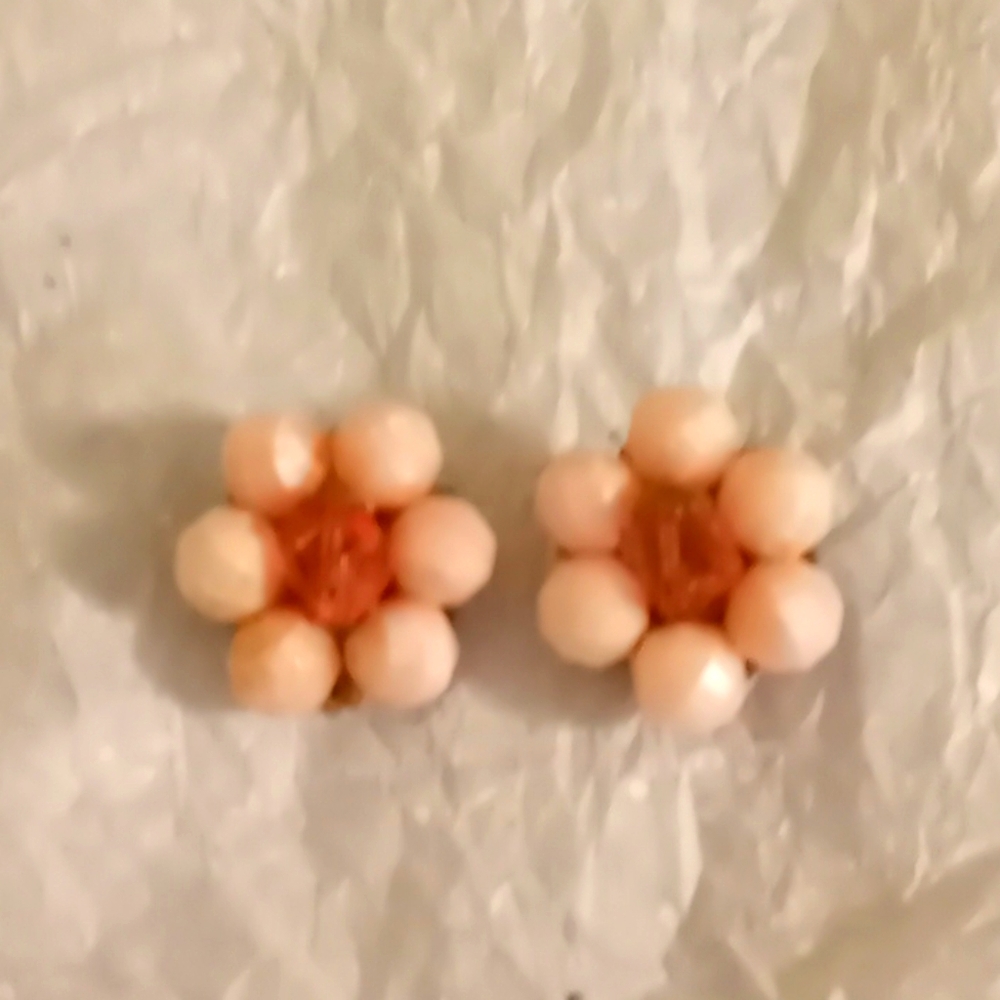 🍄$3 with BUNDLE Vintage Earrings